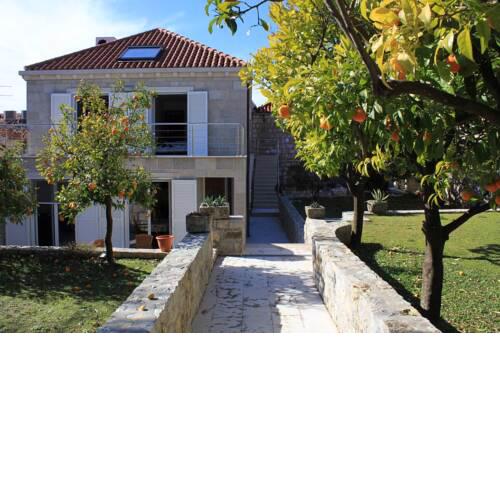 Apartment For 22 Pax In Cavtat