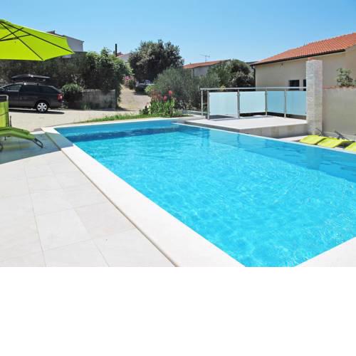 Apartment Galeb (ROZ102)