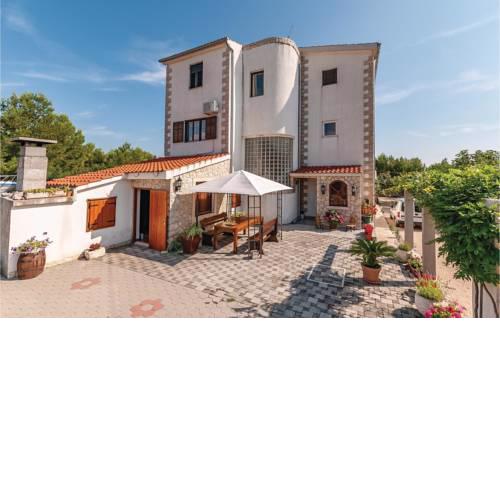Apartment Gomljanik V