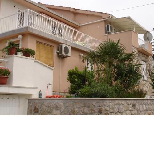 Apartment Grabar