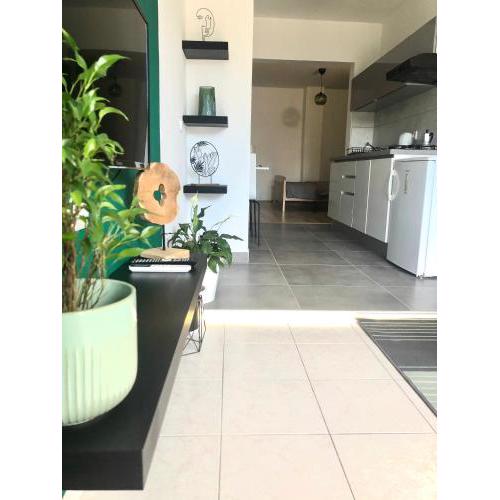 Apartment Green