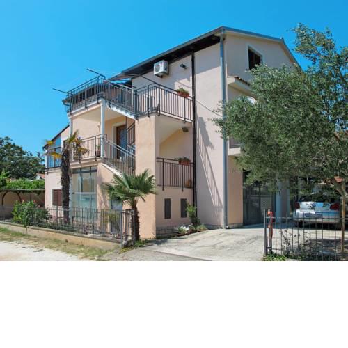 Apartment Haus Ruza (PUL613)