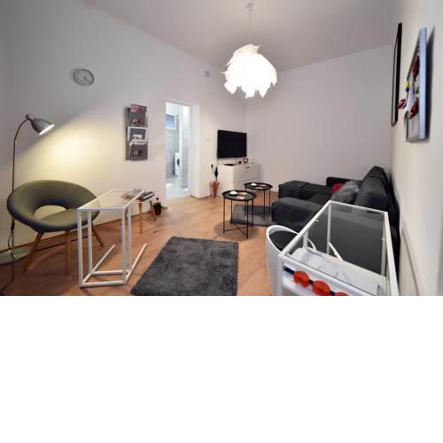 Apartment Heart to Heart