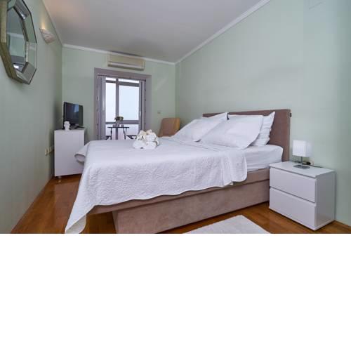 Apartment IDA