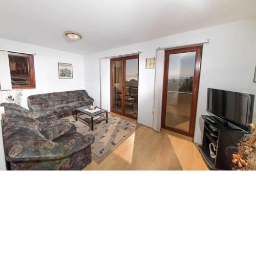Apartment in Crikvenica 37945