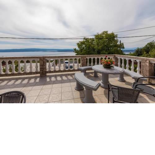 Apartment in Dramalj 39255