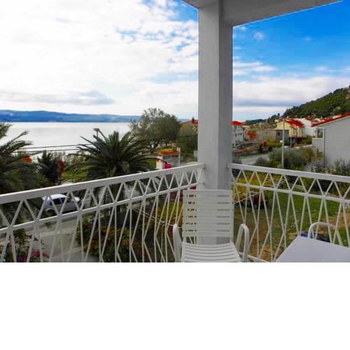 Apartment in Duce with sea view, balcony, air conditioning, Wi-Fi (4166-5)