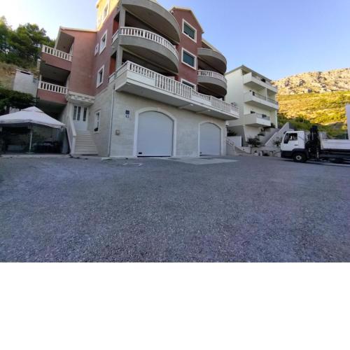 Apartment in Duce with sea view, balcony, air conditioning, WiFi 245-2