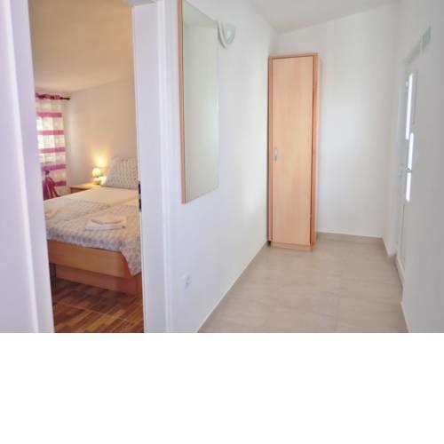 Apartment in Jasenice 38615