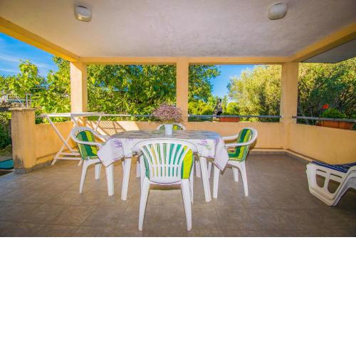 Apartment IN KLANICE Dobrinj, island Krk