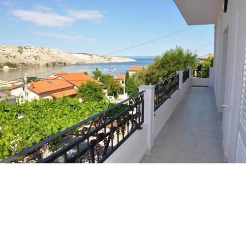 Apartment in Lopar with sea view, balcony, air conditioning, Wi-Fi (3614-1)