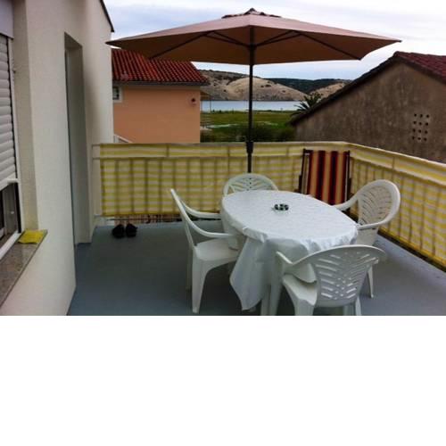 Apartment in Lopar with sea view, terrace, air conditioning, washing machine (4848-1)