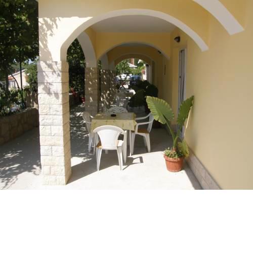 Apartment in Lopar with sea view, terrace, wireless, washing machine (186-1)