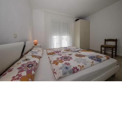 Apartment in Lopar with Terrace, Air conditioning, Wi-Fi (4612-3)