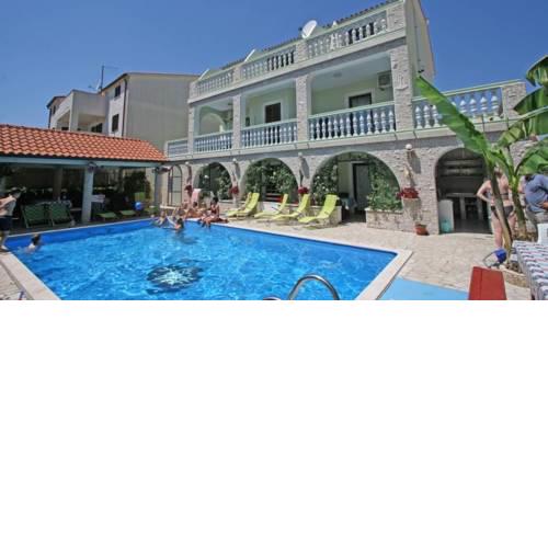 Apartment in Medulin with balcony, air conditioning, WiFi, washing machine (3488-2)