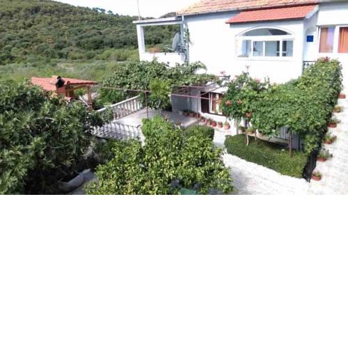 Apartment in Okrug Donji with Terrace, Air conditioning, Wi-Fi, Washing machine (4864-1)