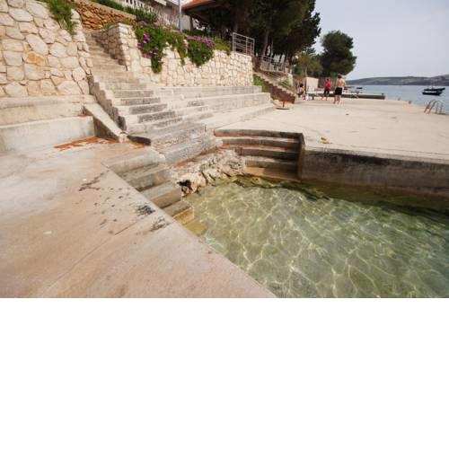 Apartment in Stara Novalja with sea view, terrace, air conditioning, WiFi (183-3)