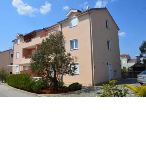 Apartment in Sveti Filip i Jakov with Terrace, Air conditioning, Wi-Fi, Washing machine (4806-1)