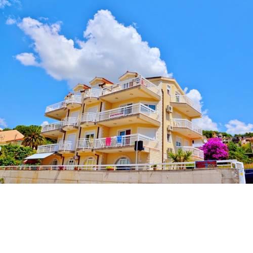 Apartment in Trogir with sea view, balcony, air conditioning, Wi-Fi (4786-1)