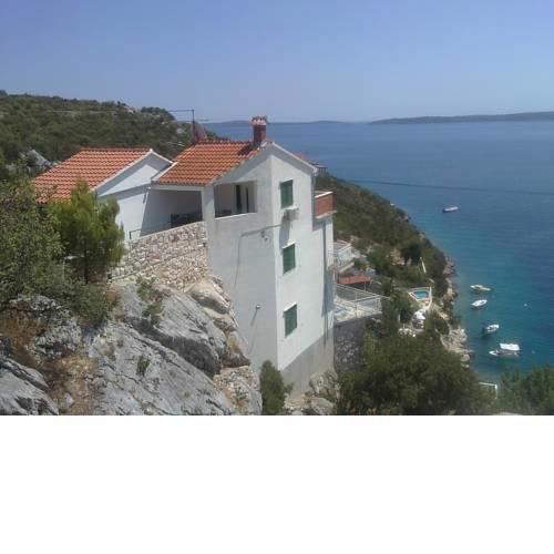 Apartment in Vinisce 7317