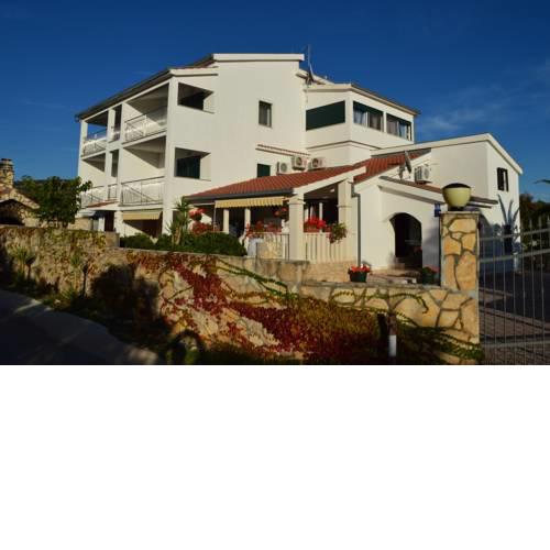 Apartment in Vinišce with Balcony, Air condition, WIFI, Washing machine (4753-4)