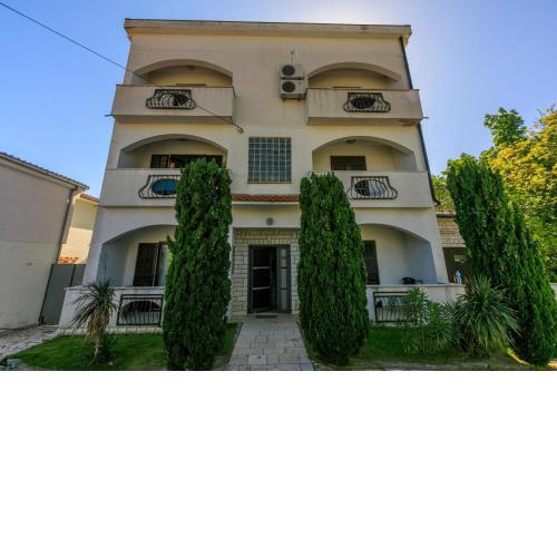 Apartment Ines