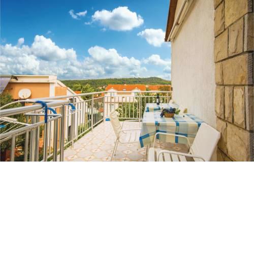 Apartment Ivanje Gomile bb II