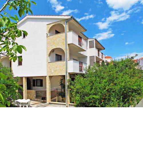 Apartment Jakas (TGR128)