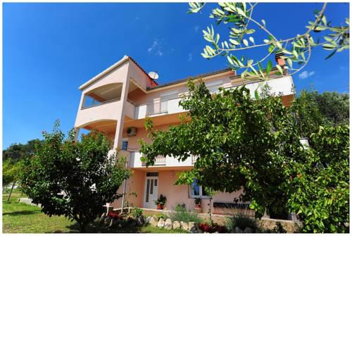 Apartment Josip