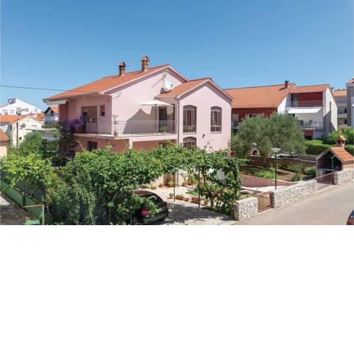 Apartment Julija Klovica IV