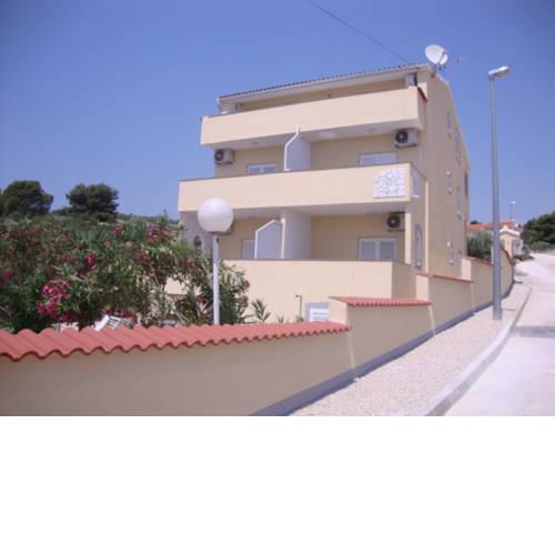Apartment Jure