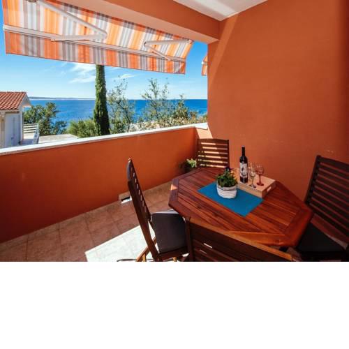 Bright Apartment Karla in Starigrad Dalmatia, Croatia