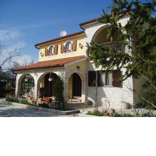 Apartment Karlo