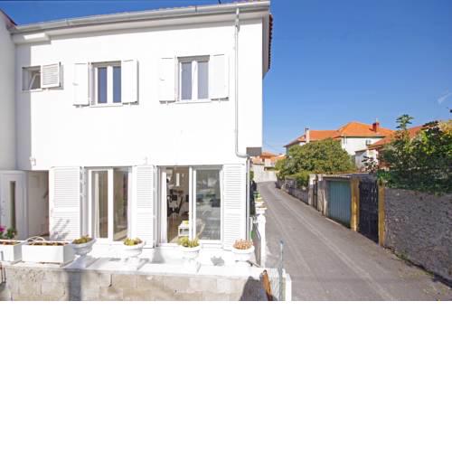 Apartment Karma Beach