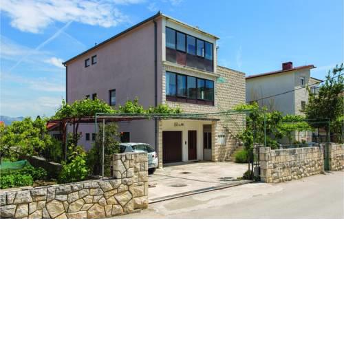 Apartment Kastel Stafilic with Sea View I