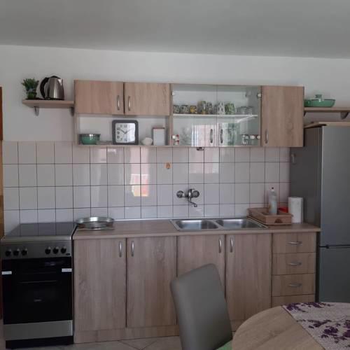Apartment Kira