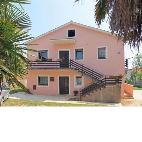 Apartment Kristina (MDN164)
