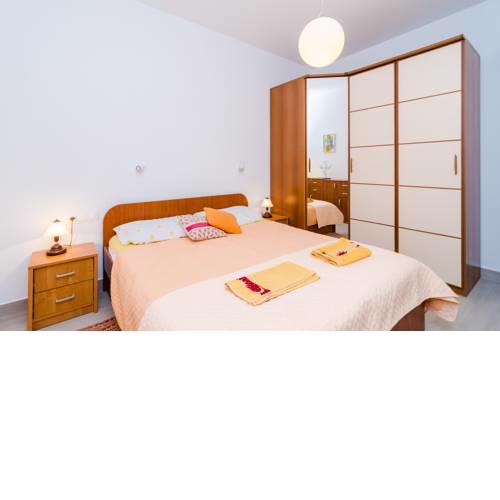 Apartment Laurus