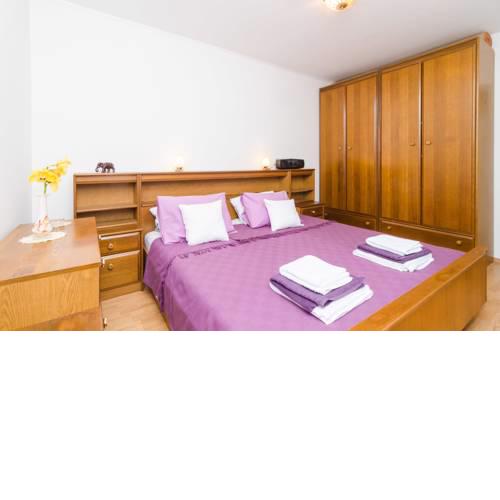 Apartment L&B