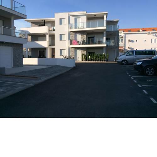 Apartment Lola