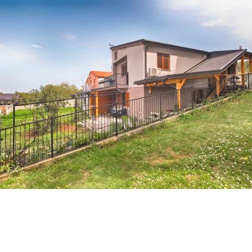 Apartment Lovre 1605