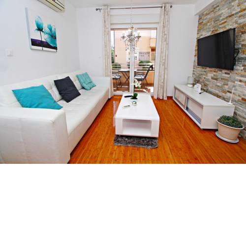 Apartment Luka