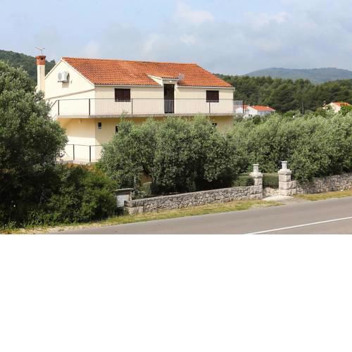 Apartment Lumbarda 4411d