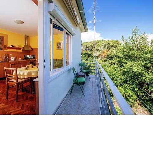 Cozy Apartment in Zadar with Garden