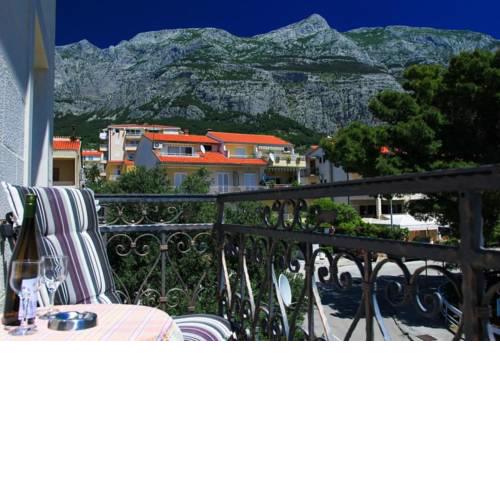 Apartment Makarska 15200b
