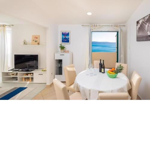 Apartment Mali Pariz
