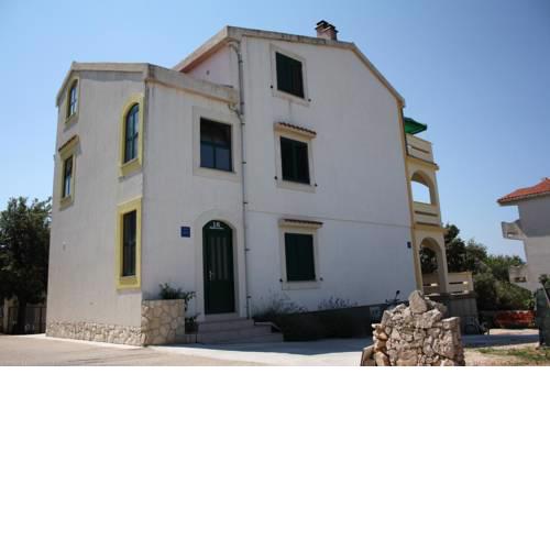 Apartment Mandre 11239b