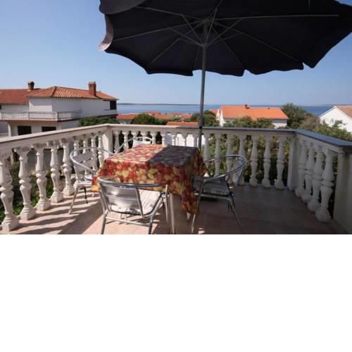 Apartment Mandre 205a