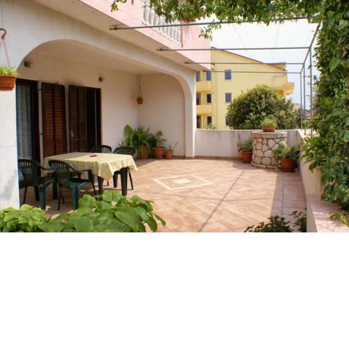 Apartment Mandre 523b