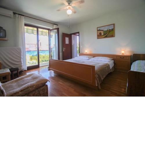 Apartment Mare 1